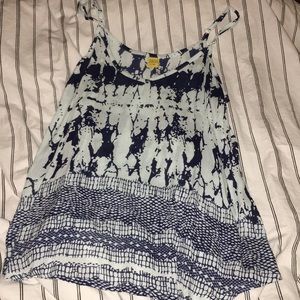 Blue patterned tank top NWOT